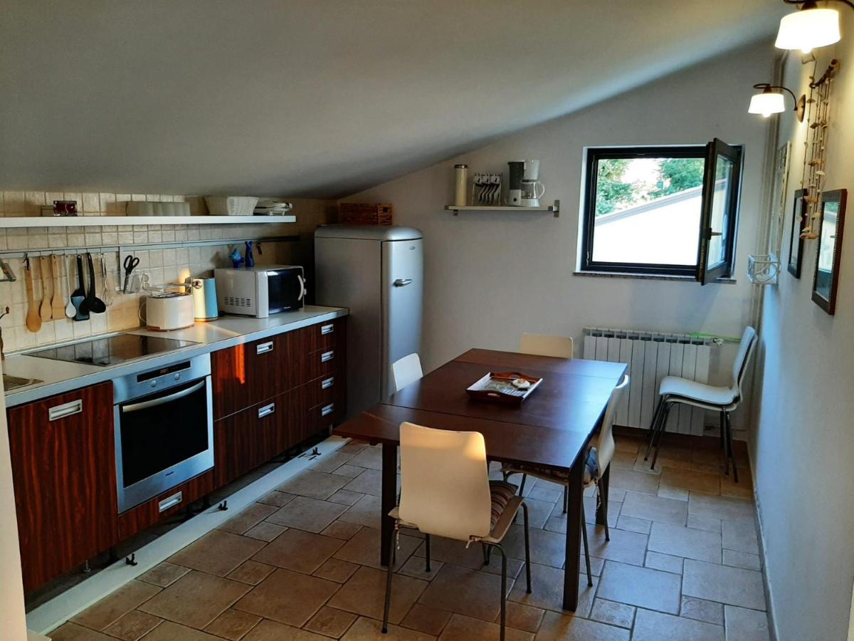 Nice, Cosy Studio Apartment With Shared Outdoor Pool Banjole Bagian luar foto